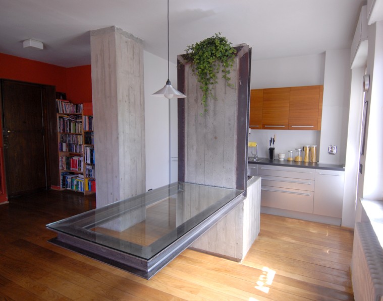 sala da pranzo e tavolo a sbalzo